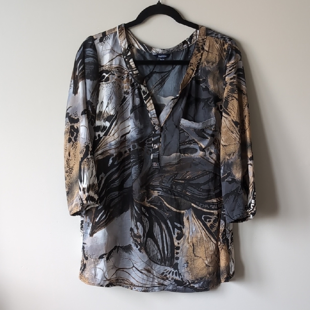 Reitmans Black and Gray Graphic Blouse